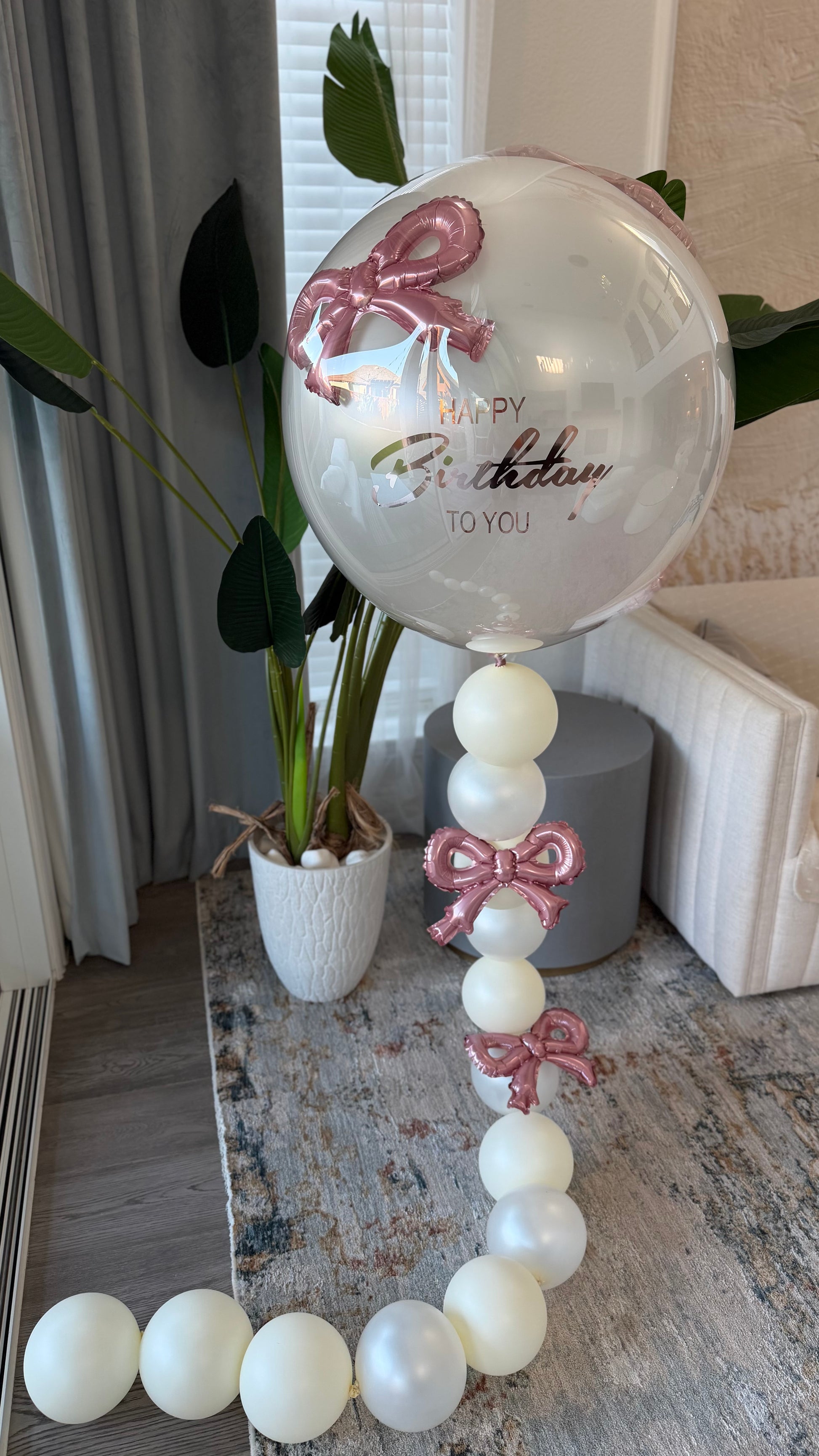 🎀 Birthday Bow Bubble Balloon – Luxury Floor Display
