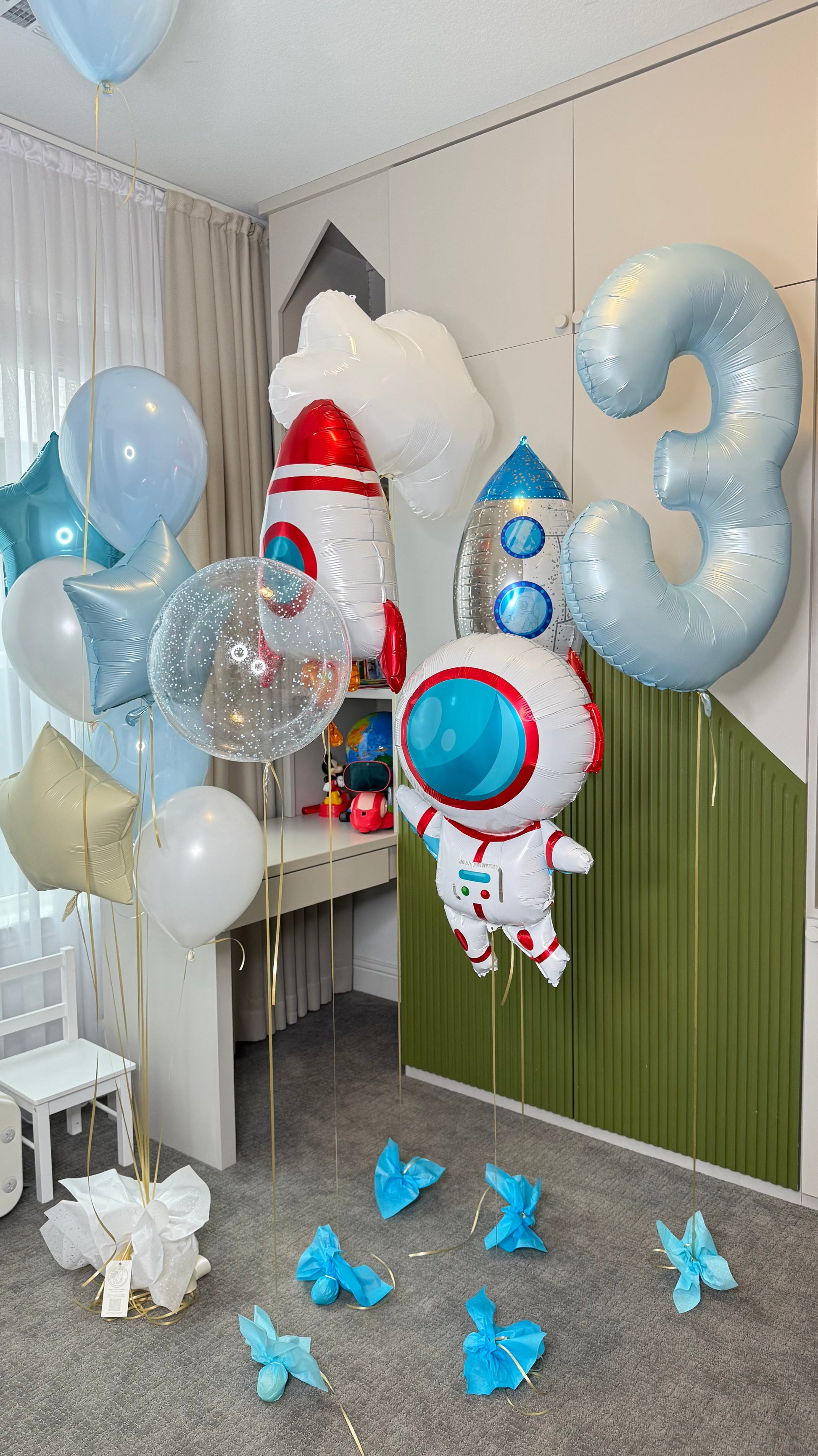 Space Adventure Balloon Set with Cloud 🌙🚀✨