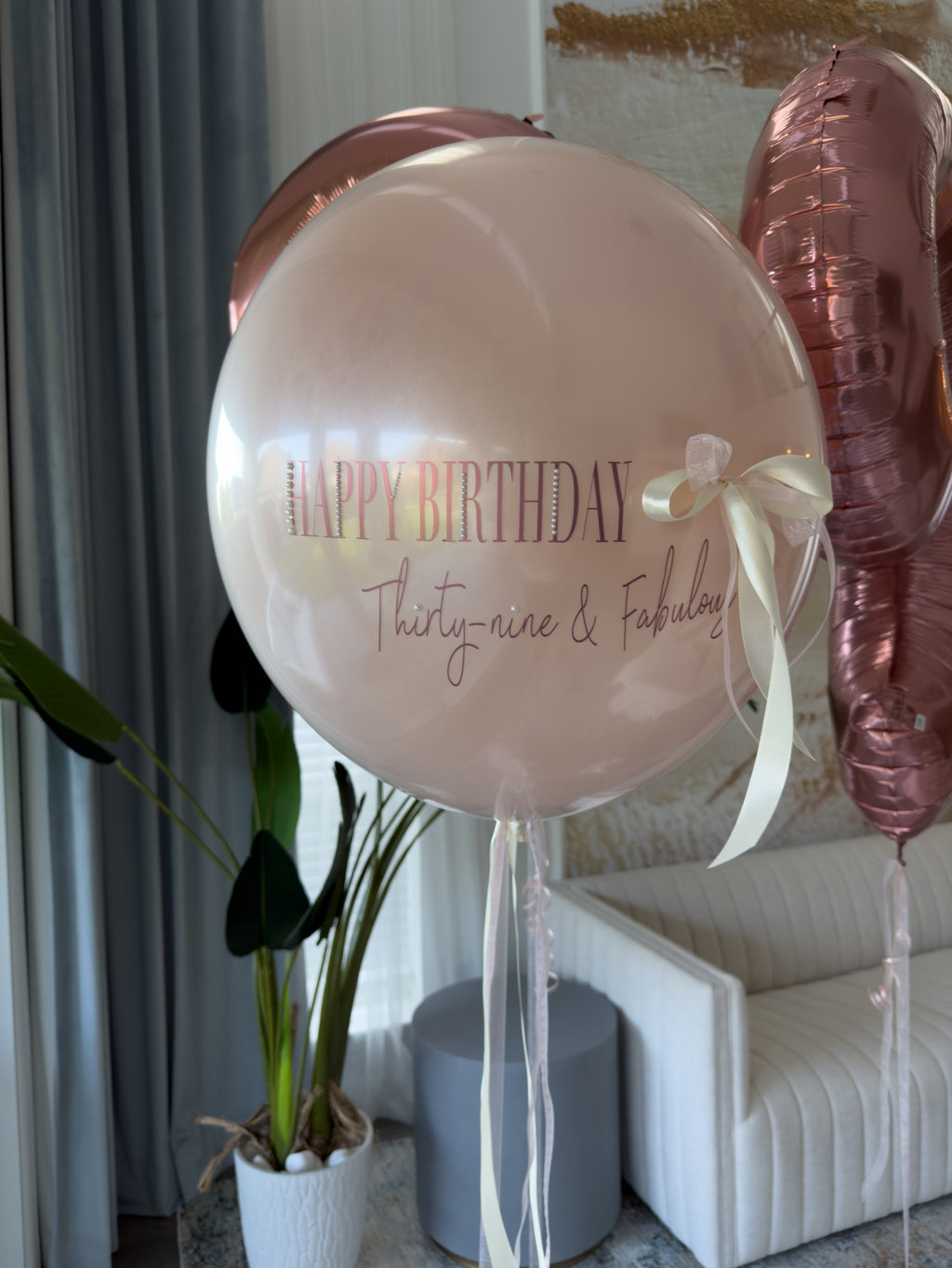 🎀 Giant Birthday Balloon