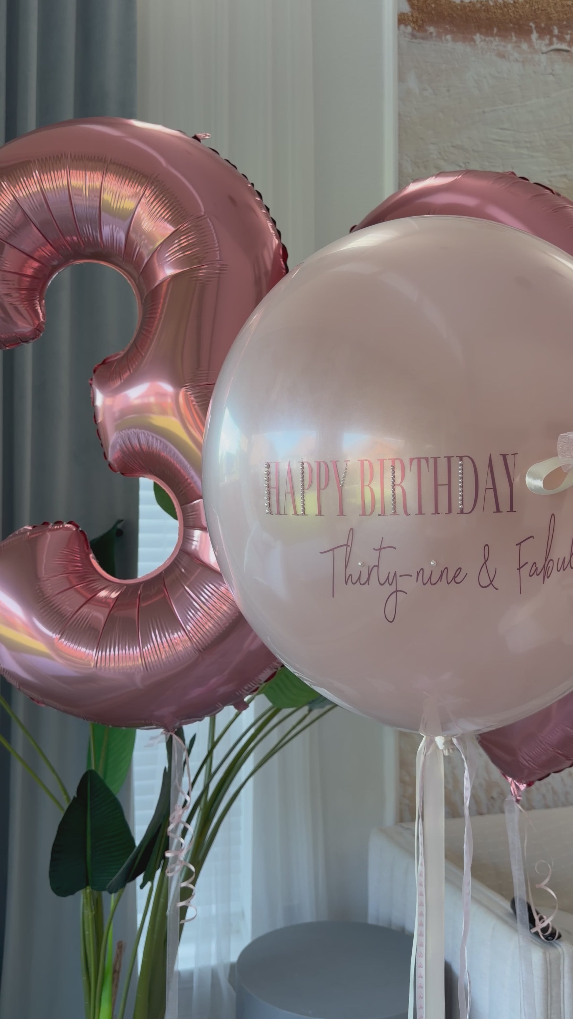 🎀 Giant Birthday Balloon